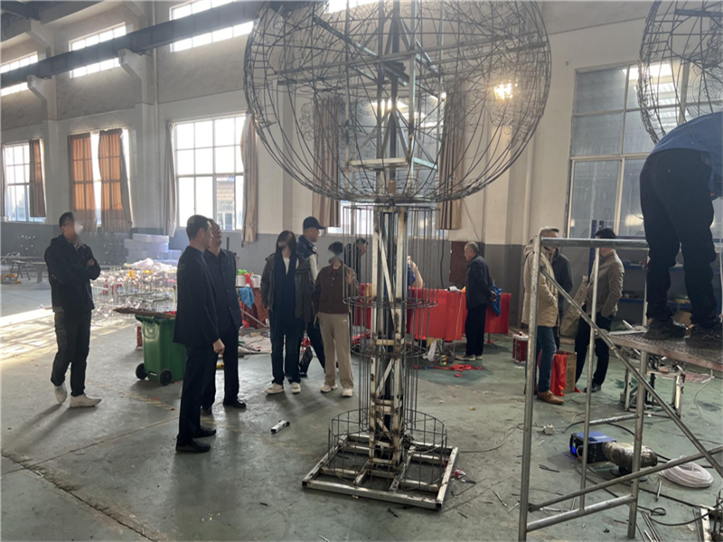 省廳領(lǐng)導(dǎo)蒞臨工廠，共賞彩燈文化魅力